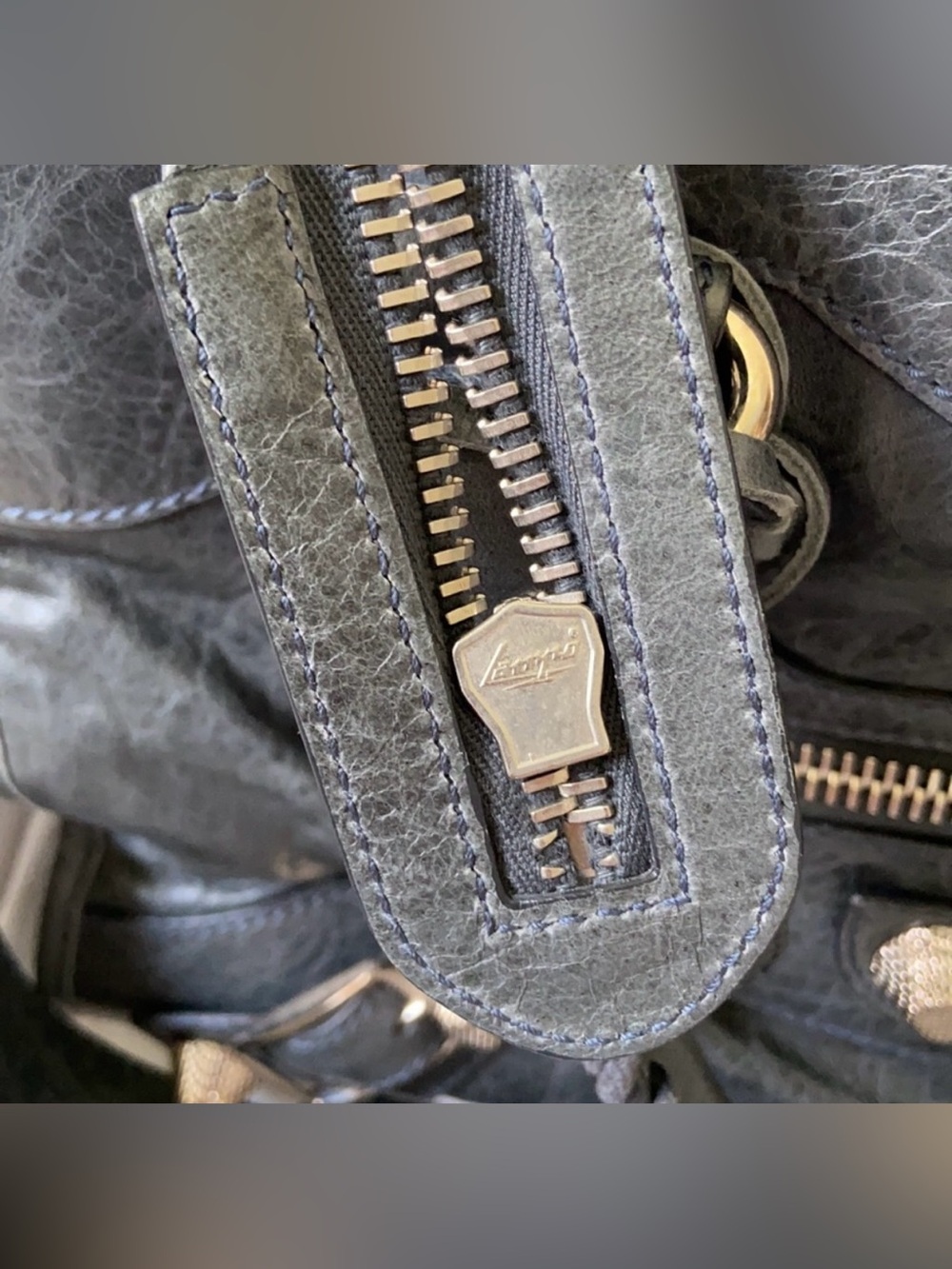 Balenciaga Giant City 21
Anthracite Silver SHW - Picture 10 of 16